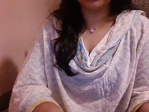 Snapshot of Pinky_4 chatting on May 2026 06:25:01 PM Pinky 4 online show from May 2026 06:25:01 PM