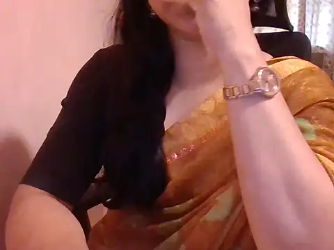 Snapshot of Pinky_4 chatting on June 2026 10:10:01 AM Pinky 4 online show from June 2026 10:10:01 AM