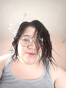 Snapshot of Vi-Vixen chatting on March 2025 03:32:01 AM Vi-Vixen online show from March 2025 03:32:01 AM