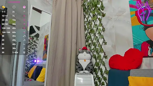 Snapshot of GabiMorgan chatting on October 2025 09:27:01 PM GabiMorgan online show from October 2025 09:27:01 PM