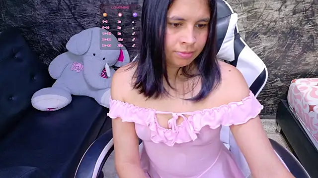 olivia love  online show from May 2026 03:50:01 PM