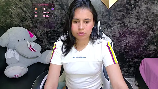 olivia love  online show from June 2026 09:05:02 PM
