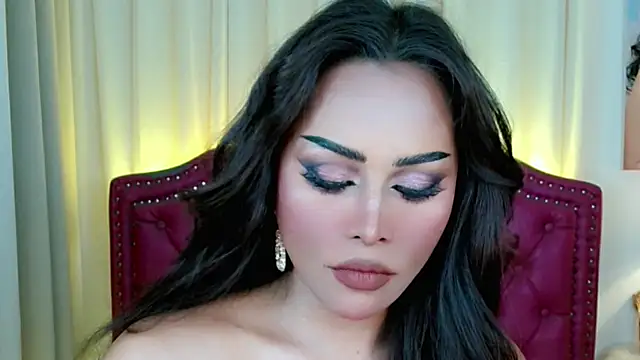 Snapshot of DreamLADYBOY chatting on June 2026 12:32:02 AM DreamLADYBOY online show from June 2026 12:32:02 AM