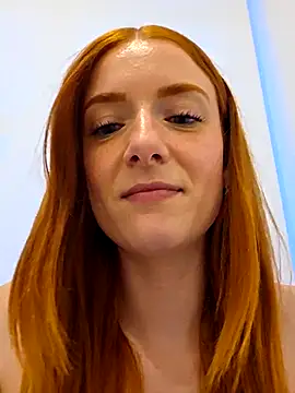 Snapshot of Evelyn_Jade chatting on September 2025 06:18:02 PM Evelyn Jade online show from September 2025 06:18:02 PM