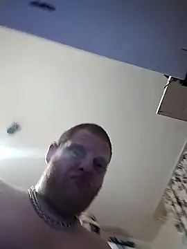 Snapshot of Baumhackel chatting on April 2026 01:59:02 AM Baumhackel online show from April 2026 01:59:02 AM