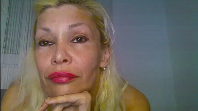 EvaaMina online show from June 2026 03:14:02 PM
