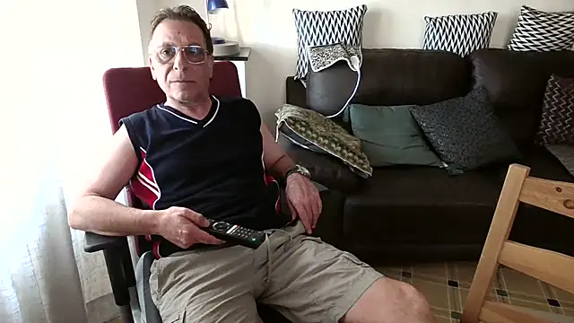 HETEREOMAN online show from June 2026 03:55:02 PM