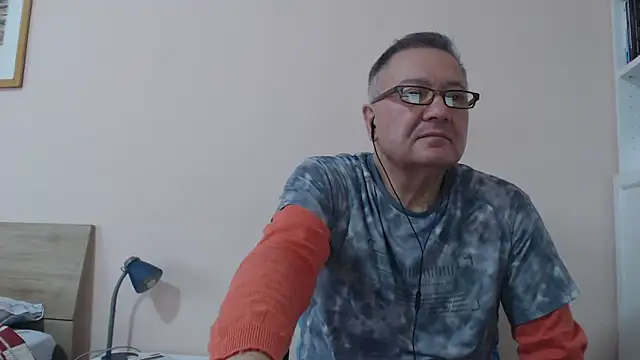 YOU6me online show from October 2025 10:40:02 AM