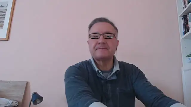 YOU6me online show from November 2025 11:21:01 AM