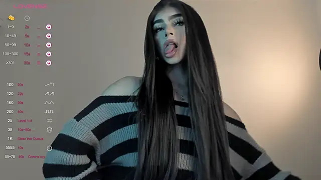 Snapshot of sweetest_bella chatting on January 2025 11:59:02 PM sweetest bella online show from January 2025 11:59:02 PM