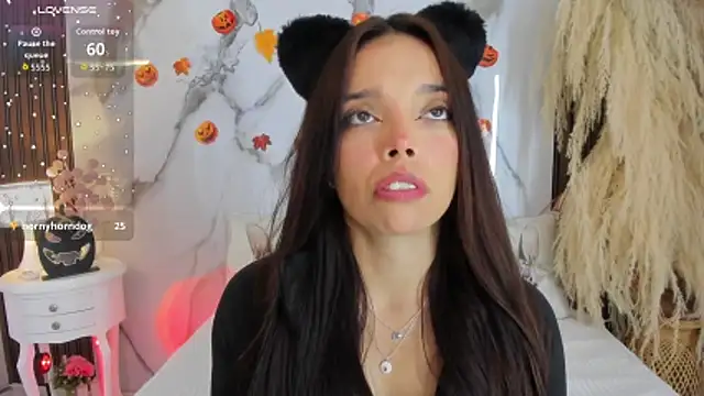 hannahill69 online show from October 2025 05:33:02 AM