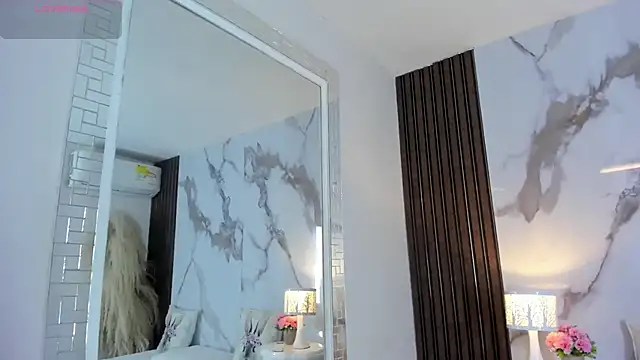 hannahill69 online show from February 2026 04:49:02 AM