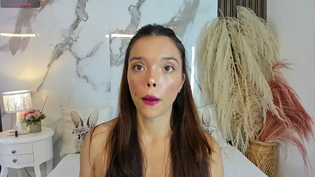 hannahill69 online show from June 2026 05:05:02 AM