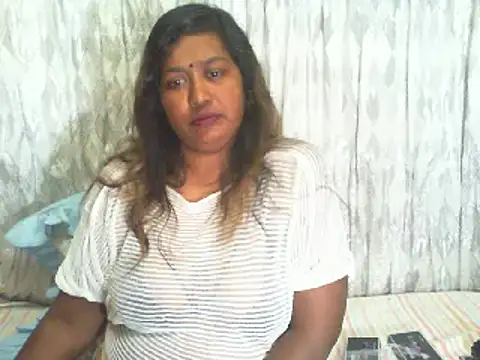 Snapshot of Mammabear_4u chatting on January 2025 05:26:01 PM Mammabear 4u online show from January 2025 05:26:01 PM