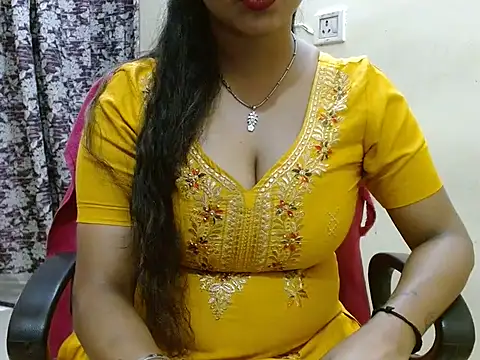 Snapshot of LovingPihu chatting on April 2026 05:54:01 AM LovingPihu online show from April 2026 05:54:01 AM
