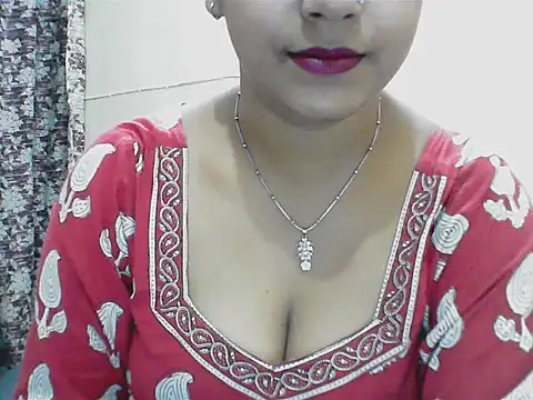 Snapshot of LovingPihu chatting on May 2026 05:35:02 AM LovingPihu online show from May 2026 05:35:02 AM