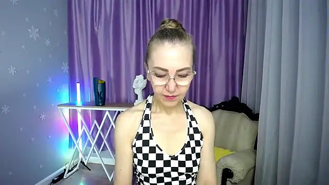 queen a n i online show from September 2025 09:34:01 AM