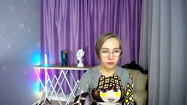 Snapshot of queen_a_n_i chatting on October 2025 10:19:02 AM queen a n i online show from October 2025 10:19:02 AM