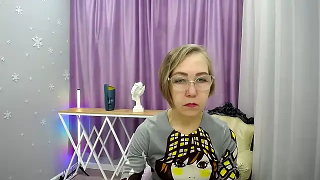 Snapshot of queen_a_n_i chatting on November 2025 12:00:02 PM queen a n i online show from November 2025 12:00:02 PM