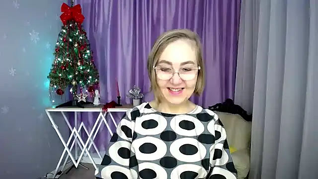 Snapshot of queen_a_n_i chatting on February 2026 06:53:02 AM queen a n i online show from February 2026 06:53:02 AM