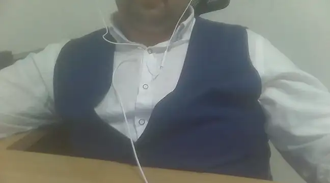 Snapshot of baygizemliadam chatting on January 2025 08:46:02 PM baygizemliadam online show from January 2025 08:46:02 PM