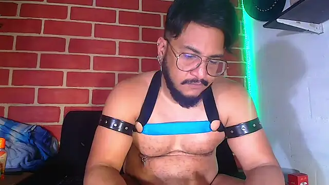 Snapshot of the_master_foal_ chatting on January 2025 05:13:01 PM the master foal online show from January 2025 05:13:01 PM