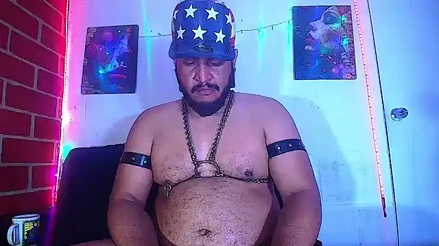 Snapshot of the_master_foal_ chatting on March 2025 10:44:02 AM the master foal online show from March 2025 10:44:02 AM