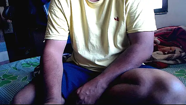 Snapshot of FUN4TIPS chatting on March 2026 04:18:01 AM FUN4TIPS online show from March 2026 04:18:01 AM