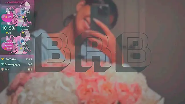 Snapshot of Mia_Tin chatting on February 2025 05:45:01 AM Mia Tin online show from February 2025 05:45:01 AM