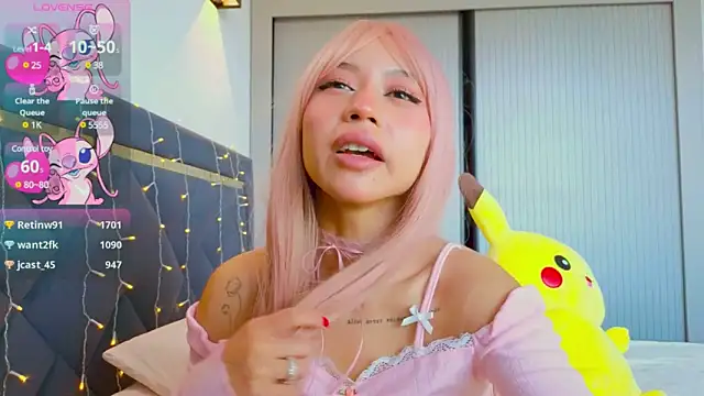 Snapshot of Mia_Tin chatting on March 2025 10:33:01 AM Mia Tin online show from March 2025 10:33:01 AM