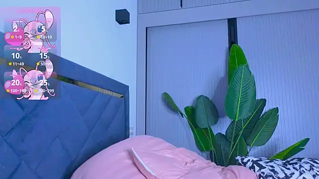 Snapshot of Mia_Tin chatting on September 2025 03:39:02 PM Mia Tin online show from September 2025 03:39:02 PM