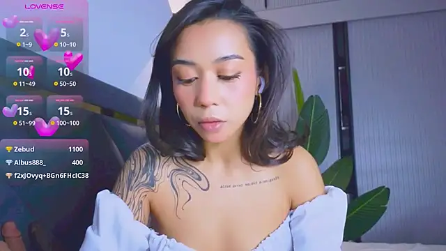 Snapshot of Mia_Tin chatting on October 2025 05:40:02 PM Mia Tin online show from October 2025 05:40:02 PM