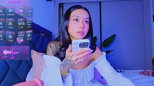 Snapshot of Mia_Tin chatting on February 2026 06:52:01 PM Mia Tin online show from February 2026 06:52:01 PM