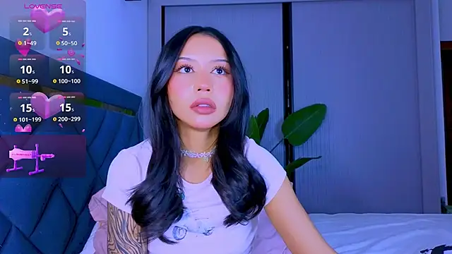 Mia Tin online show from April 2026 04:48:01 PM