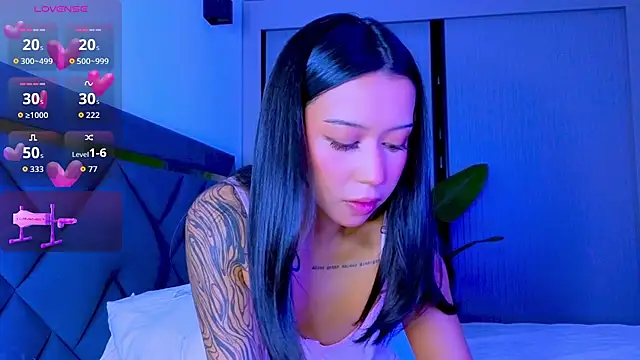 Mia Tin online show from May 2026 06:14:02 PM