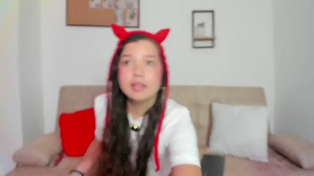 BUUNNY BELLA online show from March 2026 10:13:02 PM