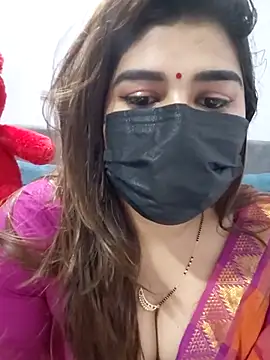 Snapshot of Alisha__Arora chatting on July 2026 07:23:01 PM Alisha Arora online show from July 2026 07:23:01 PM