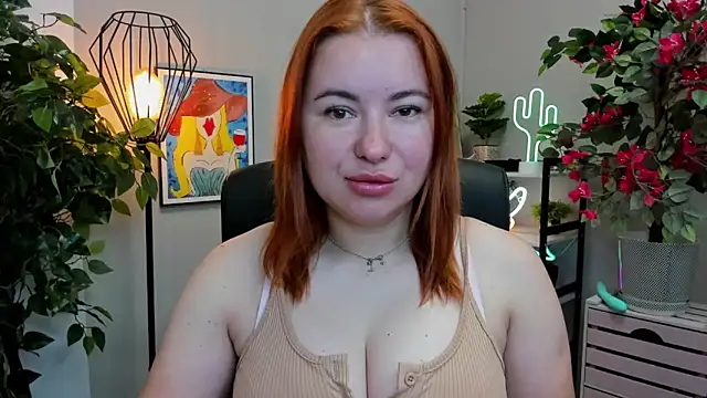 LAYLAxSTAR online show from September 2025 06:24:01 AM