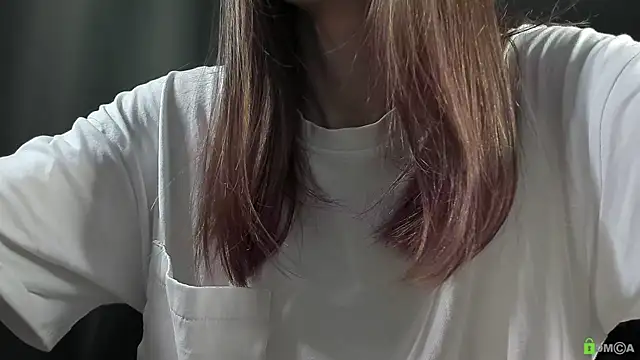 Snapshot of Courtney_Luv chatting on January 2026 12:54:01 PM Courtney Luv online show from January 2026 12:54:01 PM