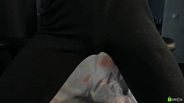 Courtney Luv online show from February 2026 01:08:02 PM