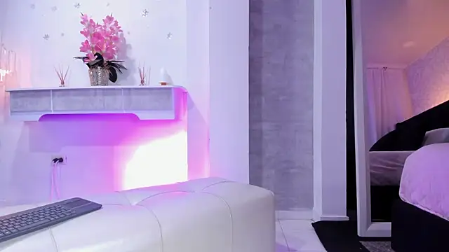 Snapshot of _liathompsom09 chatting on February 2025 08:13:02 PM liathompsom09 online show from February 2025 08:13:02 PM