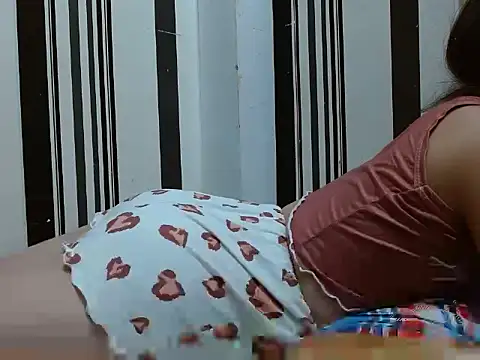 angel pussie online show from October 2025 12:25:01 PM