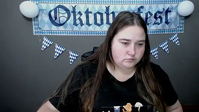 Snapshot of XX_Daniella_XX chatting on September 2025 06:18:01 AM XX Daniella XX online show from September 2025 06:18:01 AM