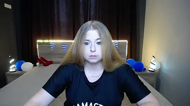 Snapshot of JessikaDaniel chatting on September 2025 06:18:01 AM JessikaDaniel online show from September 2025 06:18:01 AM