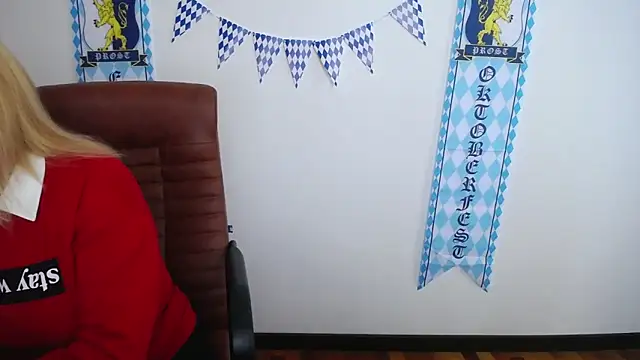 Snapshot of JessikaDaniel chatting on October 2025 06:11:02 AM JessikaDaniel online show from October 2025 06:11:02 AM