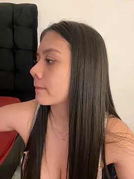 Snapshot of Alhanna_ chatting on December 2024 07:49:02 PM Alhanna online show from December 2024 07:49:02 PM