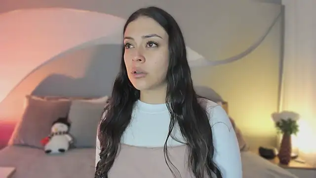 Snapshot of Nicolle_W chatting on December 2025 11:41:02 AM Nicolle W online show from December 2025 11:41:02 AM