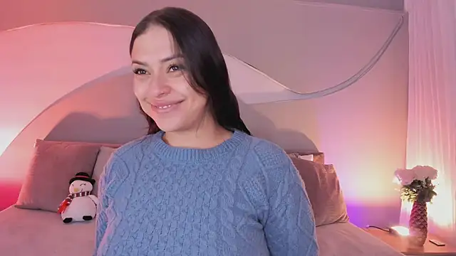 Snapshot of Nicolle_W chatting on December 2025 11:52:02 AM Nicolle W online show from December 2025 11:52:02 AM