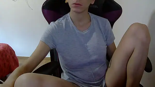 Snapshot of Vampirosa chatting on October 2025 11:00:01 AM Vampirosa online show from October 2025 11:00:01 AM