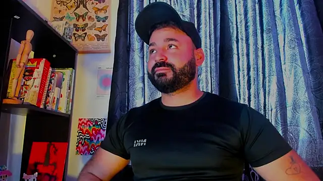 johnnyalx online show from June 2026 04:45:02 PM